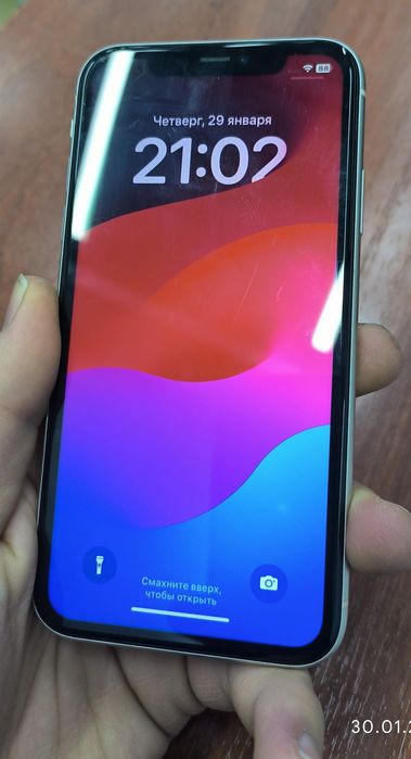 Продам iPhone 11, iOS 17.2