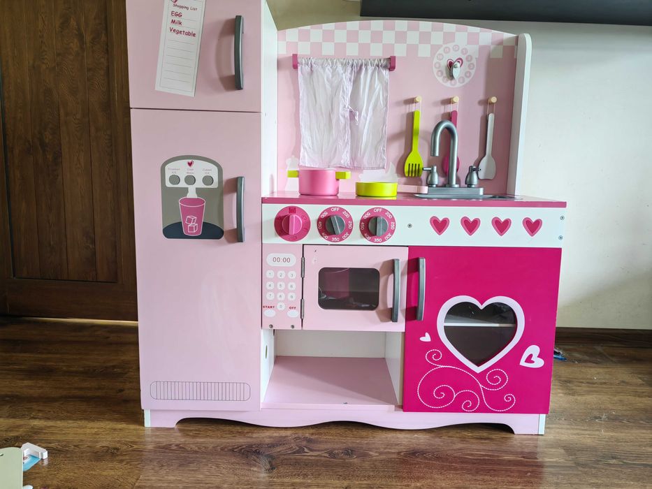 Детска дървена кухня