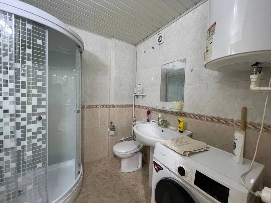 Срочно Продаётся Осиё 1/2/4 евро ремонт  ебелью техникой локации топ !