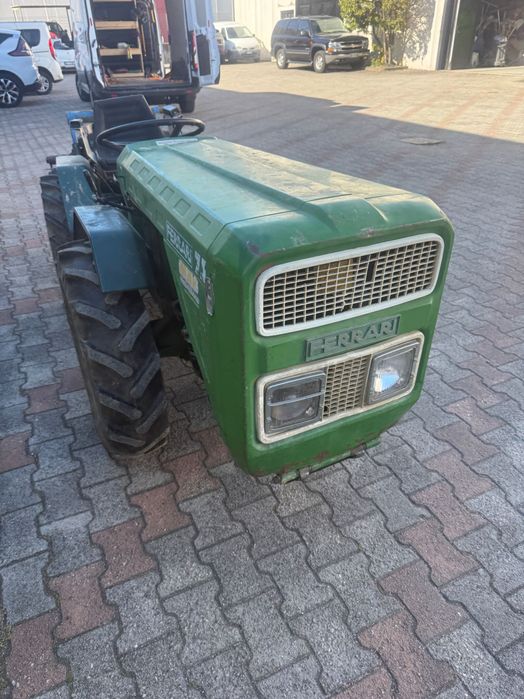 Tractor Ferrari 4x4 32 cai