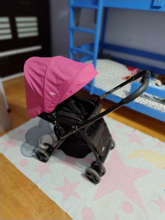 Лёгкая коляска Joie Mirus для девочки