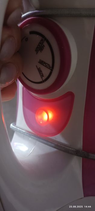 Продам утюг ,в рабочем состоянии