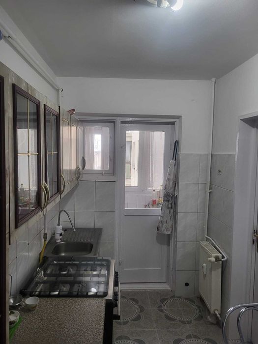 Apartament 3 camere, Rădăuți, lângă Liceul Hurmuzachi,  mobilat, utilat