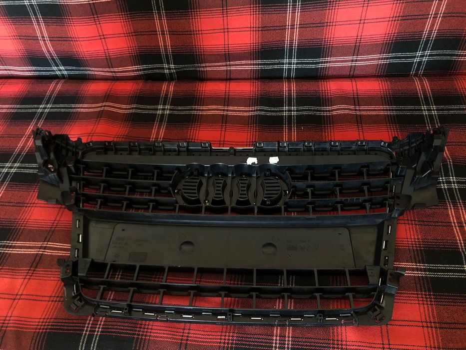 Решётка на Audi a4 б8