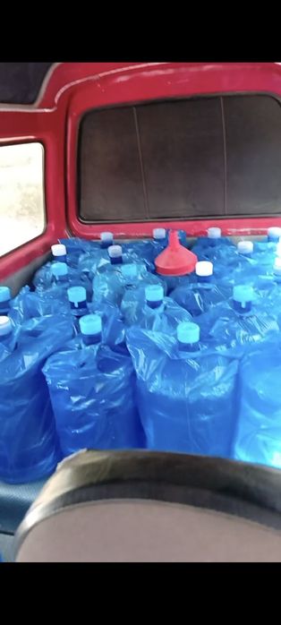 Suv biznes, tayyor suv filtrlash va sotish uchun ishlab turgan biznes