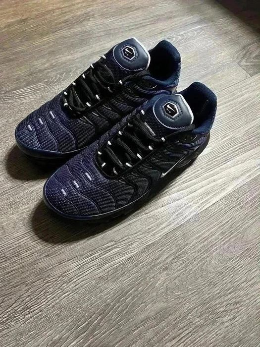 Nike Air Tn 42 noi/new