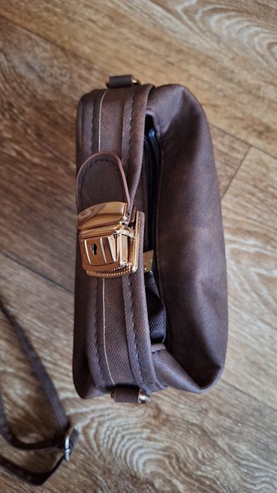 Елегантна дамска чанта