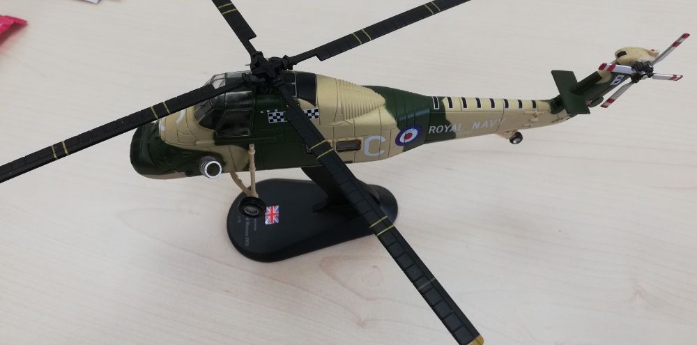 Колекционерски метален хеликоптер Westland Wessex 1:72
