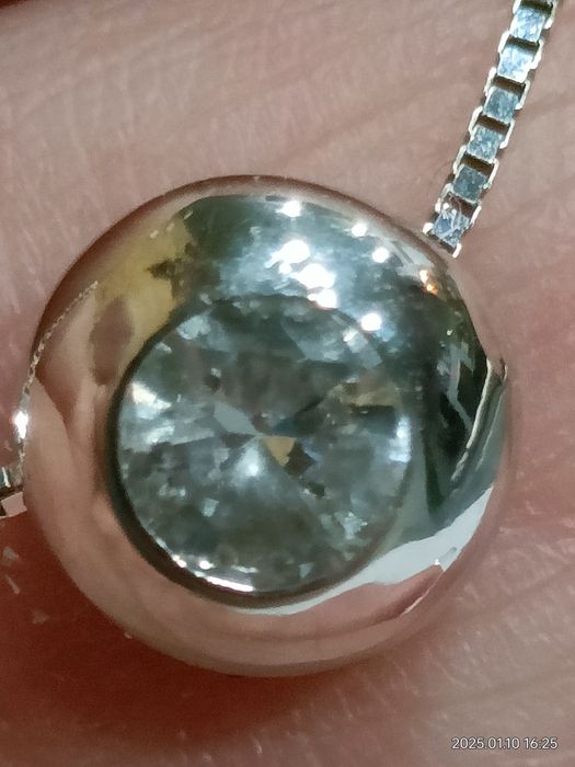 Vind pandantiv din aur 18k cu diamant 0,40ct
