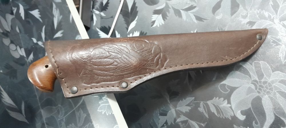 Нож дорогие  Qimat Pichoq