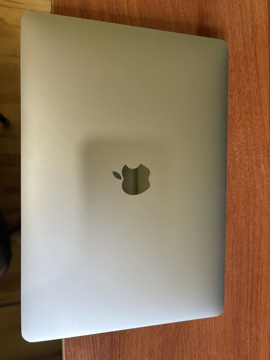 MacBook Air 13.3” 2018 / 8GB / 128GB SSD