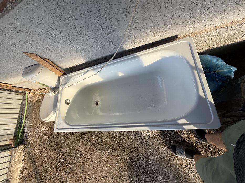 Продам ванну с унитазом не дорого