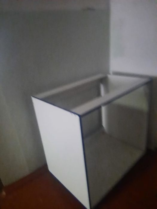 Продам полки в хорошем состоянии