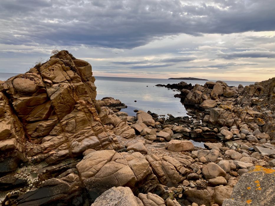 Целогодишен наем 20 мин от Бургас, гледка море с  паркомясто 1100лв