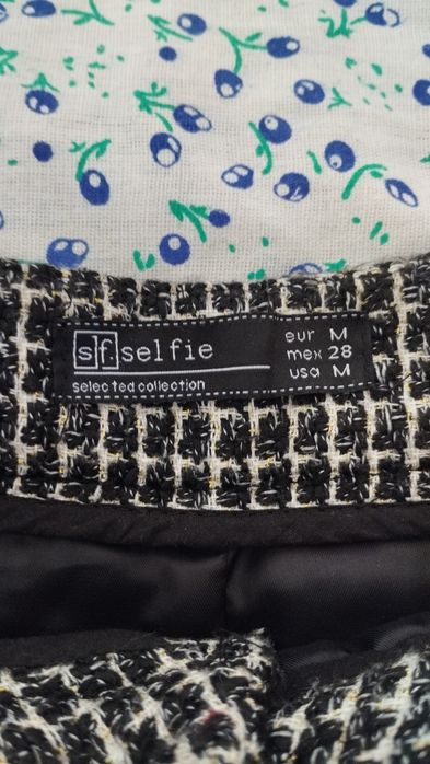 Женские твидовые шорты