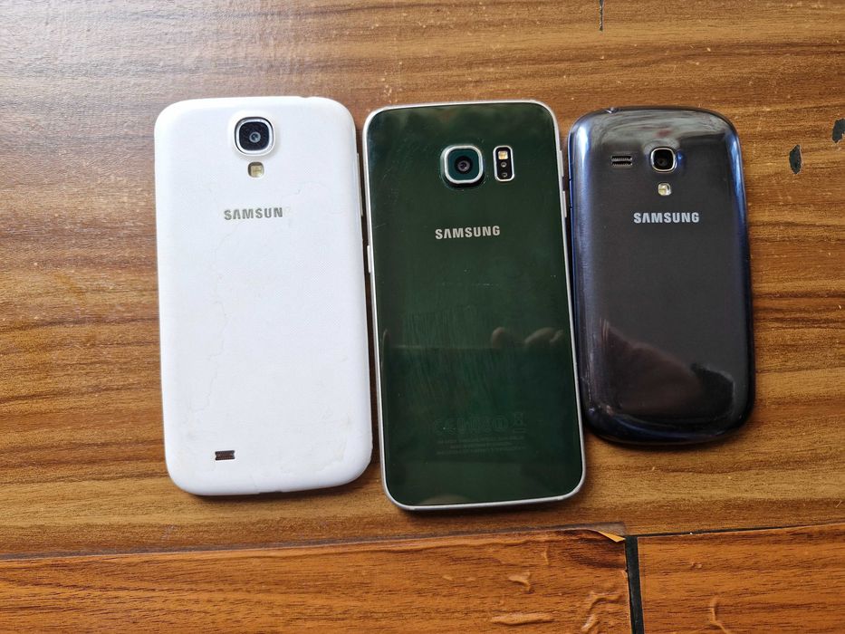 Стари смартфони.