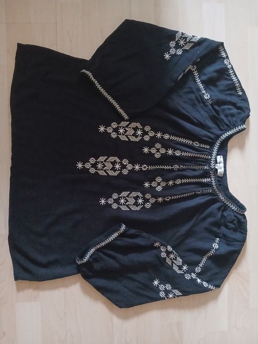 Bluza motive boho/ etnice neagra / broderie crem / S-L / maneci 3/4