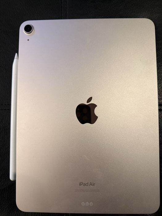 Ipad Air 5 64GB 2022 година