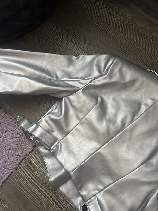 Сиво кожено яке-ново
