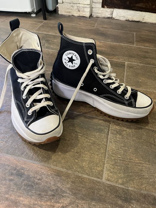 Converse Run Star Hike