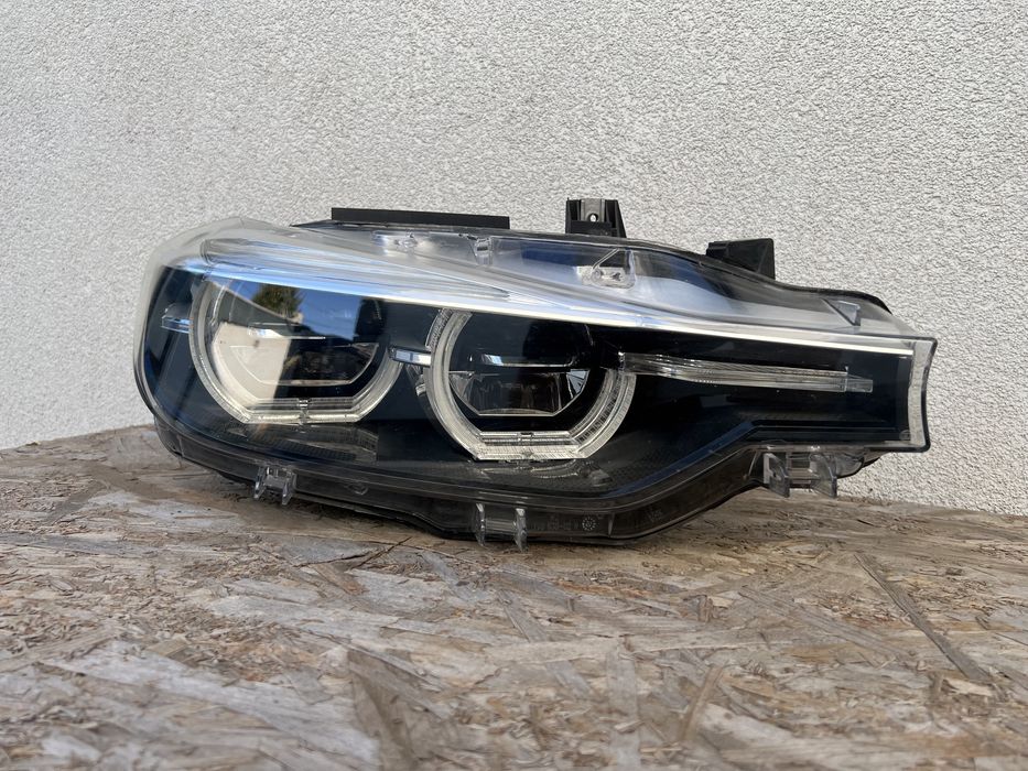 Far dreapta BMW Seria3 F30 F31 Full LED Adaptiv Shadow Line