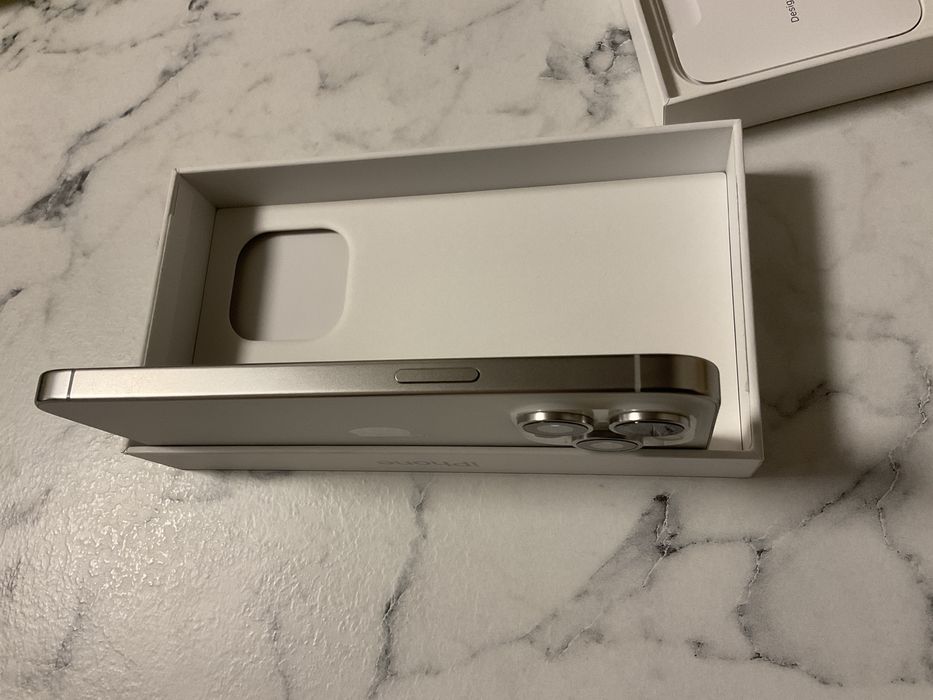 iPhone 15 Pro Max – 256 GB – Бял (White Titanium)