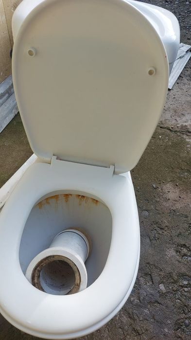 Продам унитаз б/у