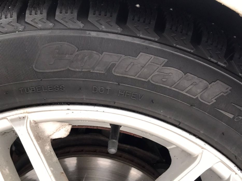 Продаю шины. В хорошем состоянии.