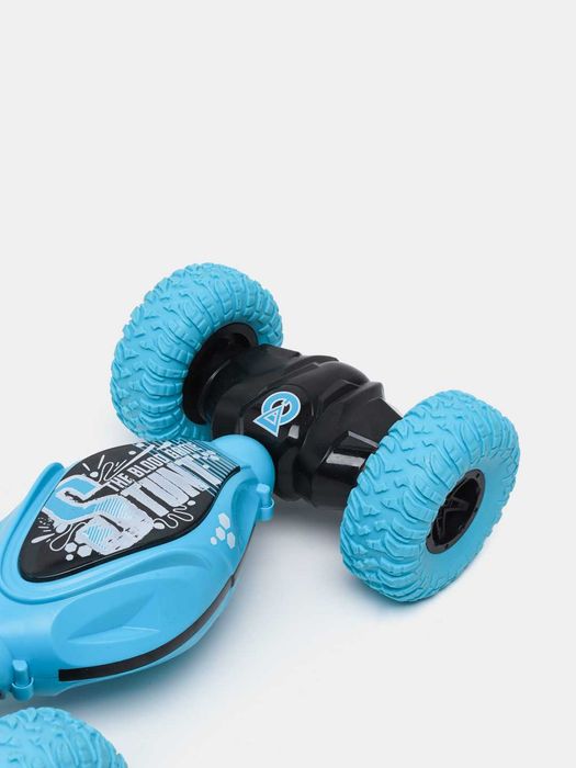 Radio boshqaruvidagi drift-avtomobilcha bonus 2ta batareyka