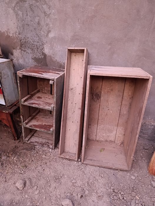 Продам деревянные ящики,с полками и без,в рабочем состоянии