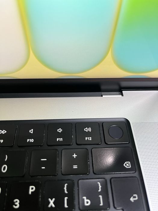 MacBook Pro 16” M1 Pro | 16GB | 1TB — в отличном состоянии