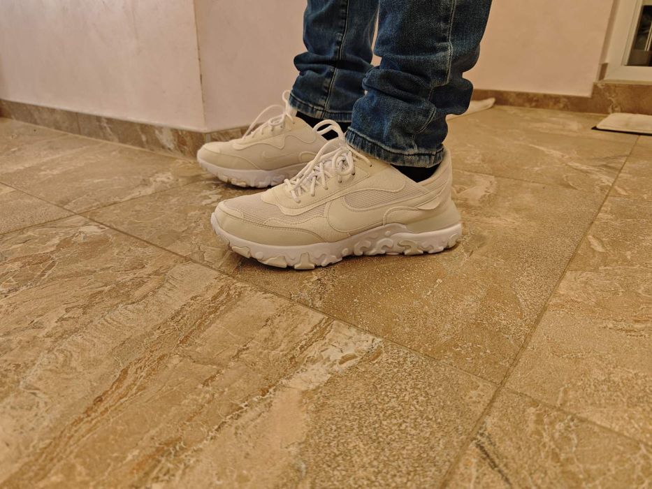 Оригинални Бели Маратонки Nike