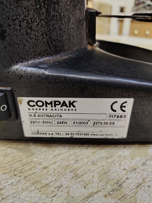 Râșniță de cafea profesională Compak K6 . Perfect funcționala.