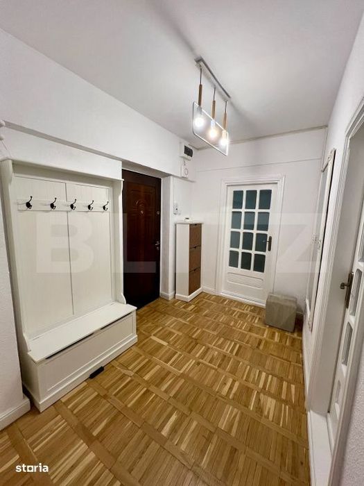 Apartament modern cu 3 camere, 85 mp, centrala si AC, zona CENTRALA