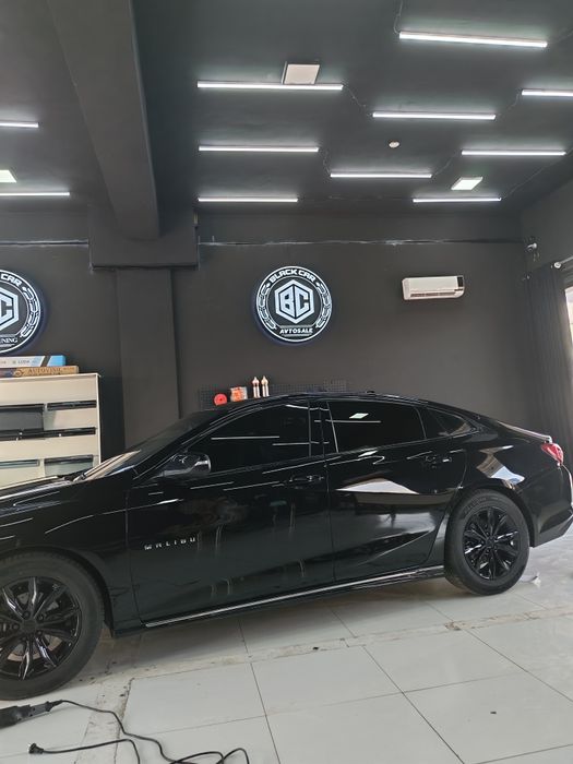 Tonirovka va Laminatsiya broni plyo'nka avto xizmat