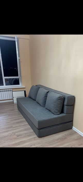 Бескаркасный диван трансформер