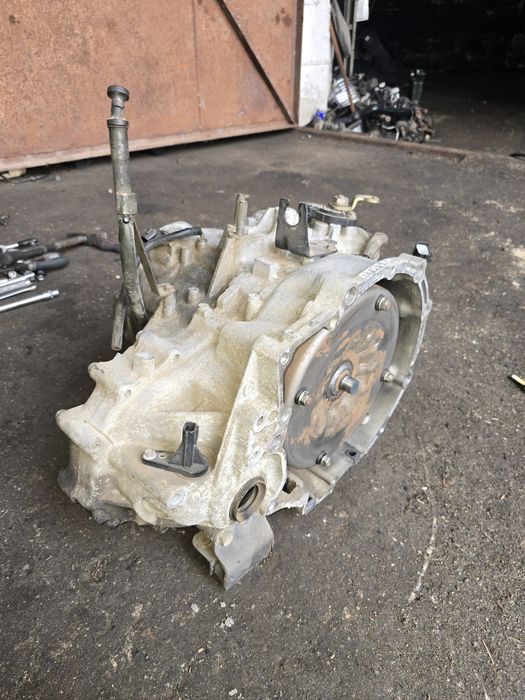 Акпп коробка автомат Мазда 626 птич FS стартер генератор двигатель