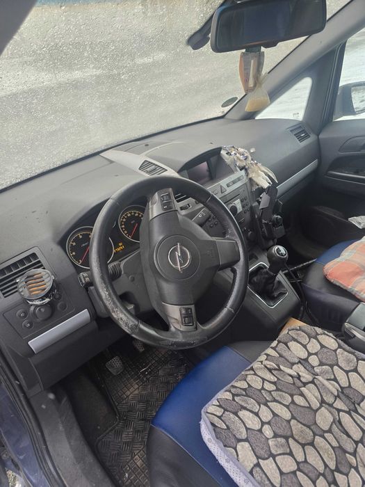 Opel zafira B monocab