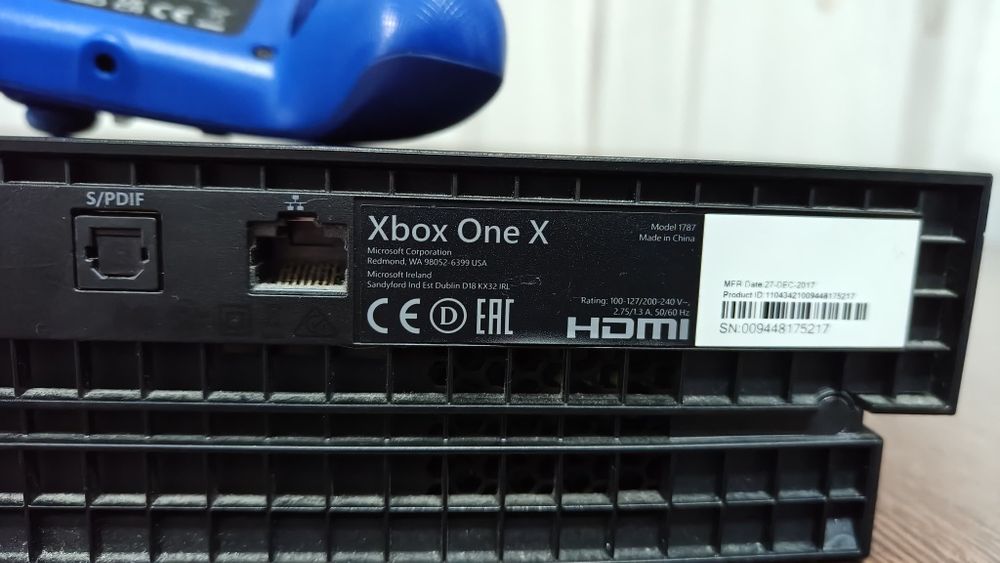 Xbox One X in stare perfecta folosit doar 1 an