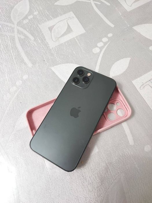 Продам айфон 12про