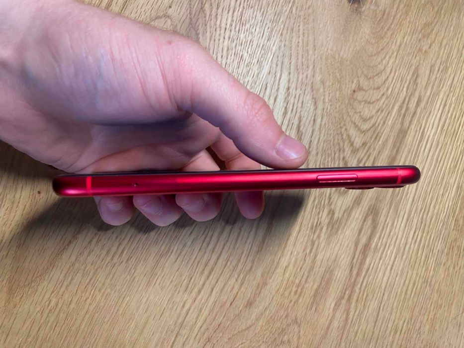 Iphone 11 Red 64 GB