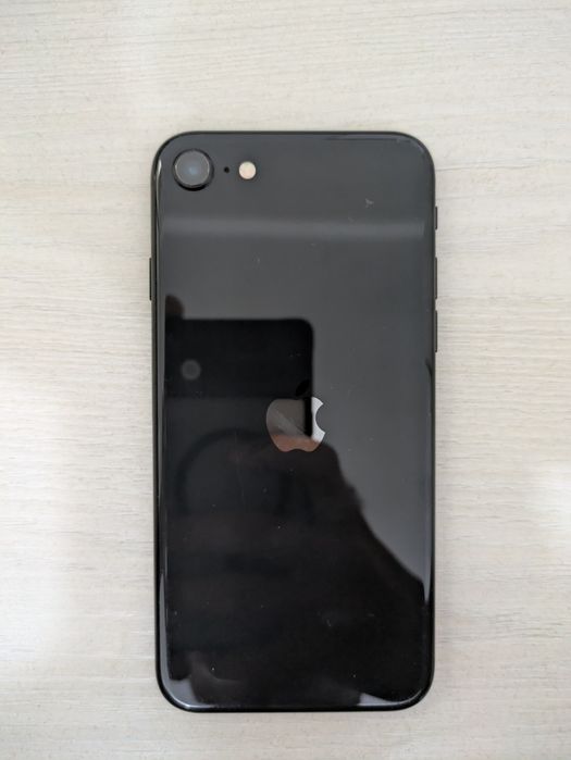 iPhone se 2020 88% акб 128 гигабайт