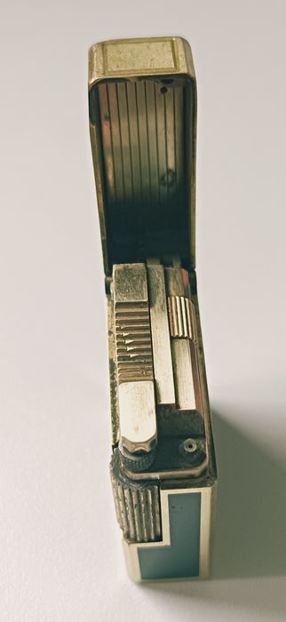 Brichetă S.T. Dupont Ligne 1