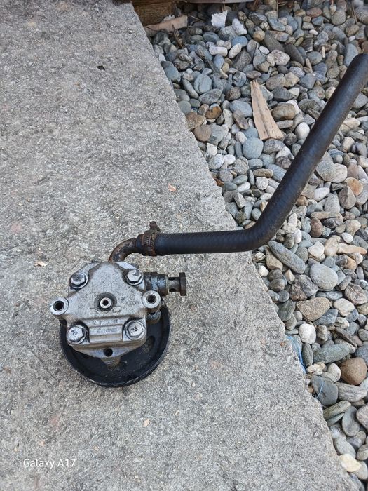 Vând pompă servo Audi A4 B6/B7/Passat B5.5.