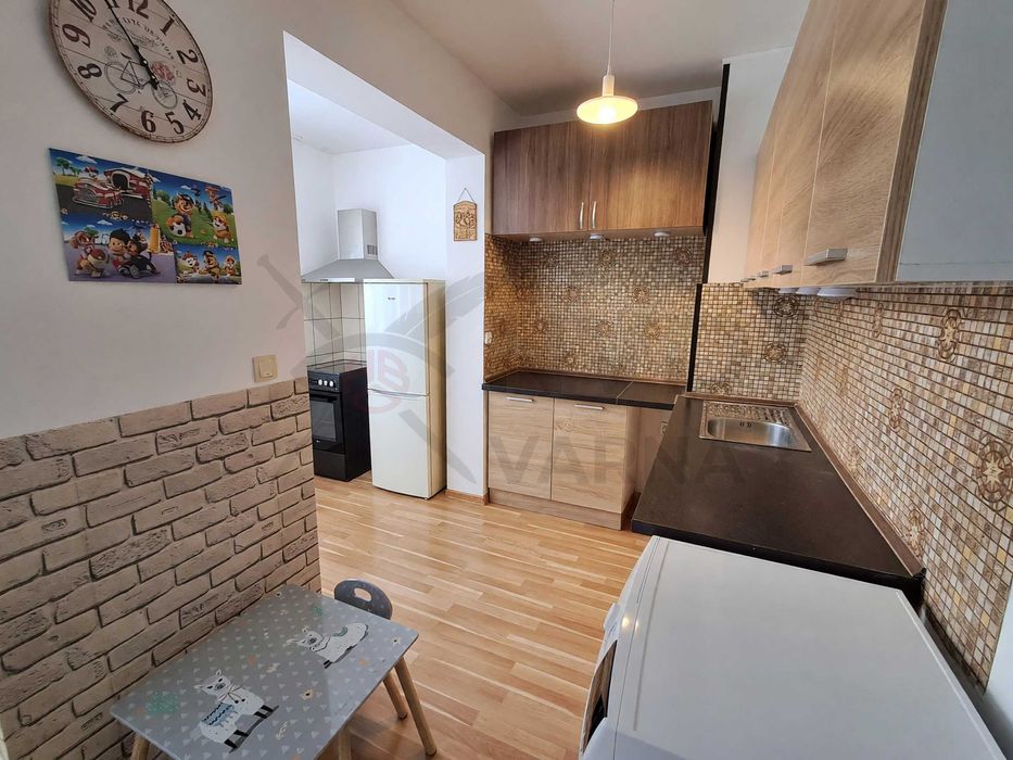 Тристаен апартамент в Левски! 21905302