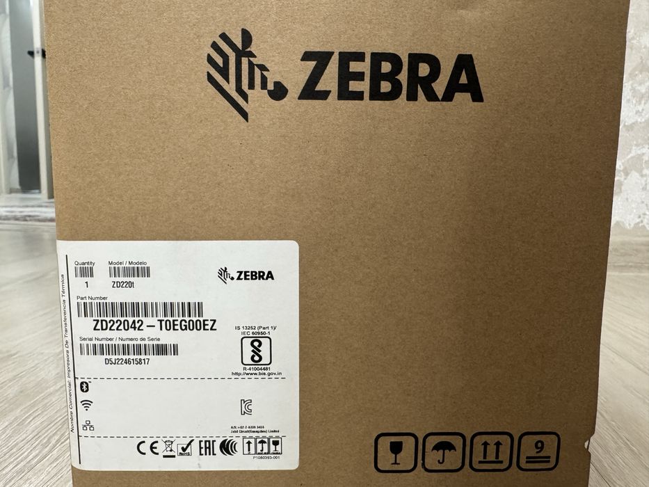 Термопринтер Zebra ZD220t (термотрансферный)