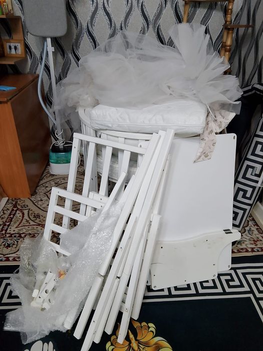 Продам детскую кроватку