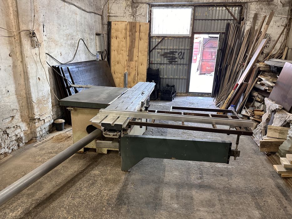 Раскройчный станок мебельный