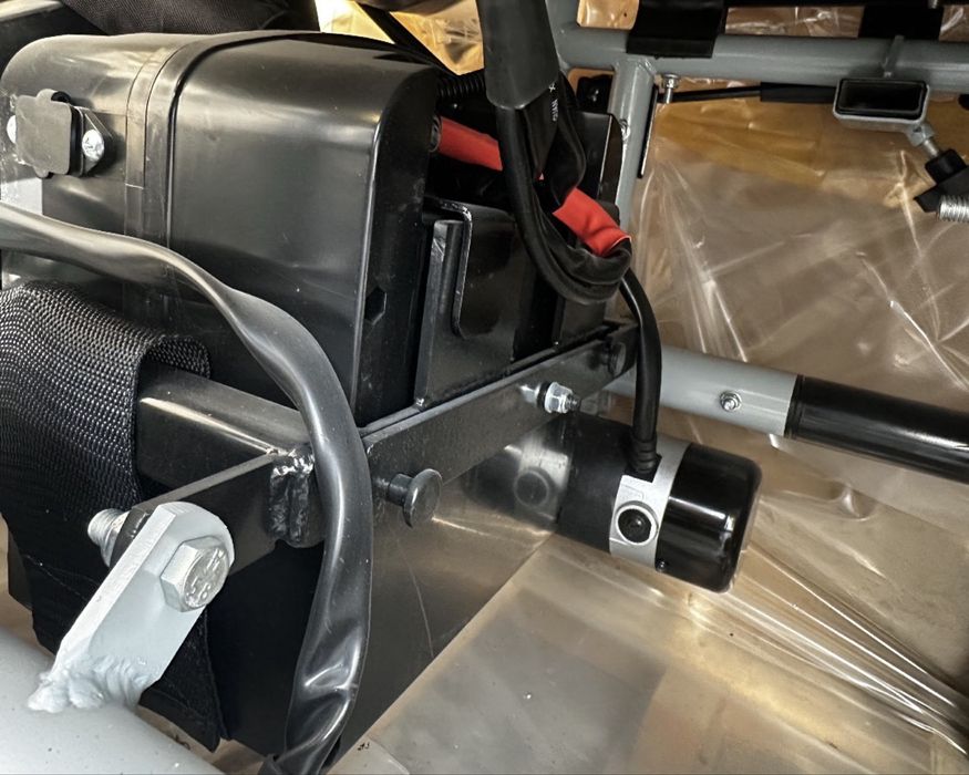 Инвалидная коляска с электроприводом