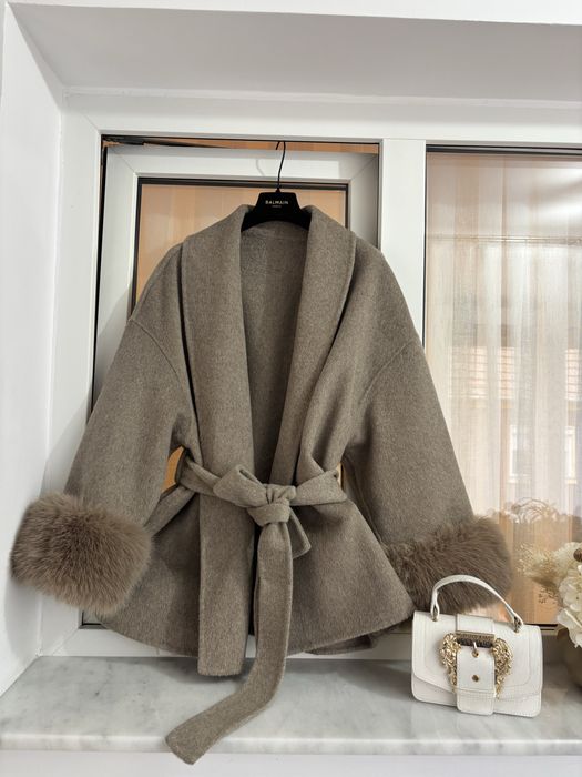 Palton scurt din lana